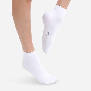 Pack of 2 pairs of women’s second skin ankle socks in white