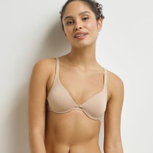 Invisi Fit underwired bra in barely beige