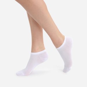 Pack of 2 pairs of white Light Coton invisible sock liners for women