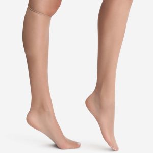 Teint de Soleil 17 natural look bronzer knee highs in fair