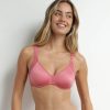 Pink underwired minimizer bra Dim Generous Minimizer